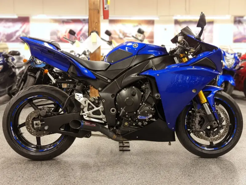 2010 Yamaha R1 Crossplane