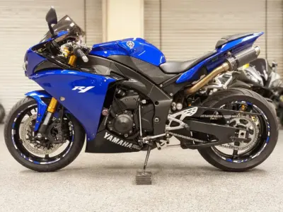 2009 Yamaha R1 Crossplane