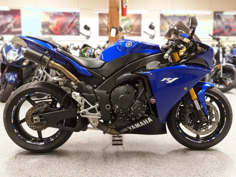 2009 Yamaha R1 Crossplane