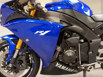 2009 Yamaha R1 Crossplane