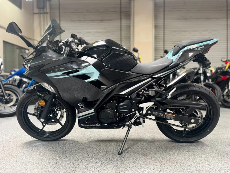 2020 Kawasaki Ninja 400