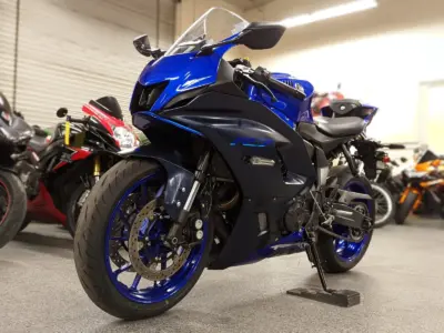 2022 YAMAHA R7