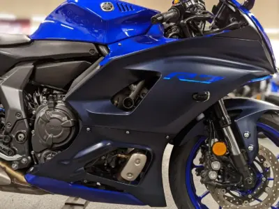 2022 YAMAHA R7
