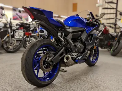 2022 YAMAHA R7