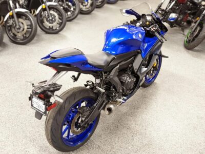 2022 YAMAHA R7