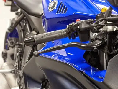 2022 YAMAHA R7