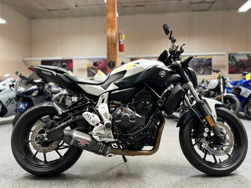 2017 Yamaha FZ07 FZ-07
