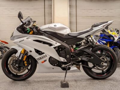 2015 Yamaha R6 PEARL WHITE