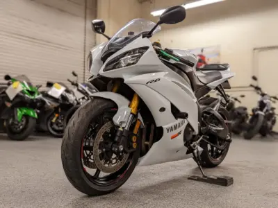 2015 Yamaha R6 PEARL WHITE