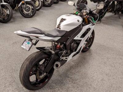 2015 Yamaha R6 PEARL WHITE