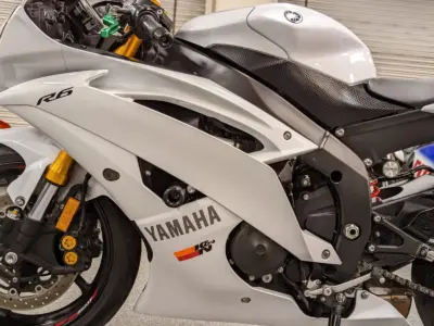 2015 Yamaha R6 PEARL WHITE