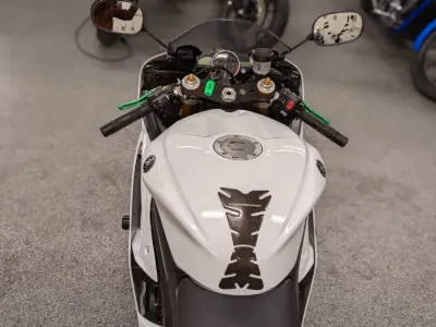 2015 Yamaha R6 PEARL WHITE