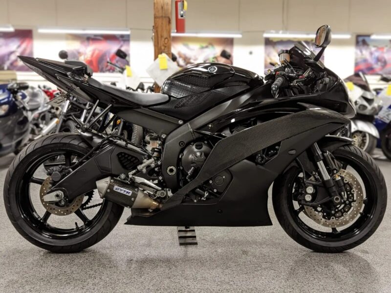 2012 Yamaha R6 Raven