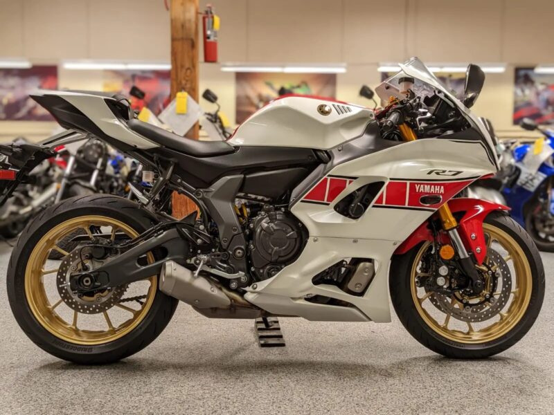 2022 YAMAHA R7 World GP 60th Anniversary Edition