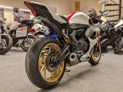2022 YAMAHA R7 World GP 60th Anniversary Edition
