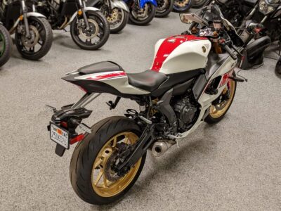 2022 YAMAHA R7 World GP 60th Anniversary Edition