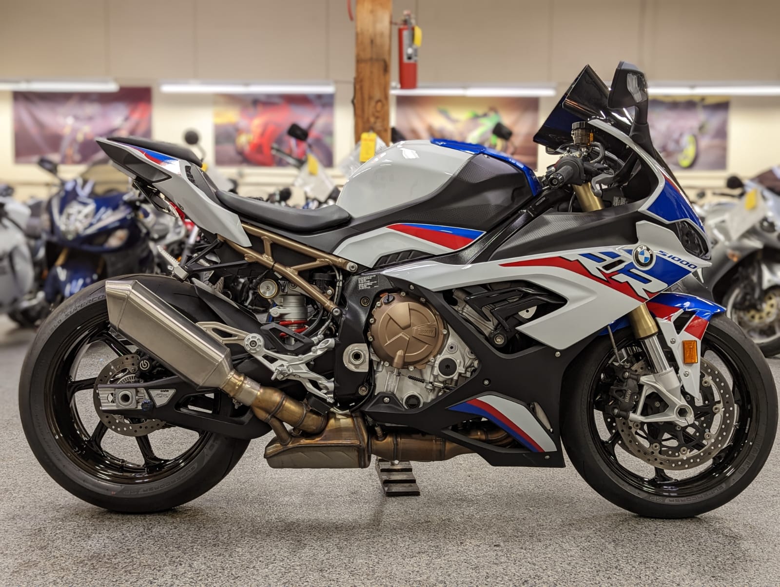 2022 BMW S1000RR M PACKAGE AK Motors 2022 BMW S1000RR M PACKAGE AK Motors