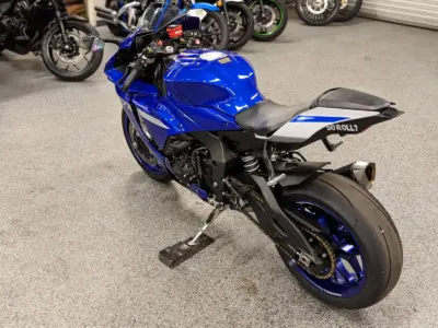 2020 Yamaha R1