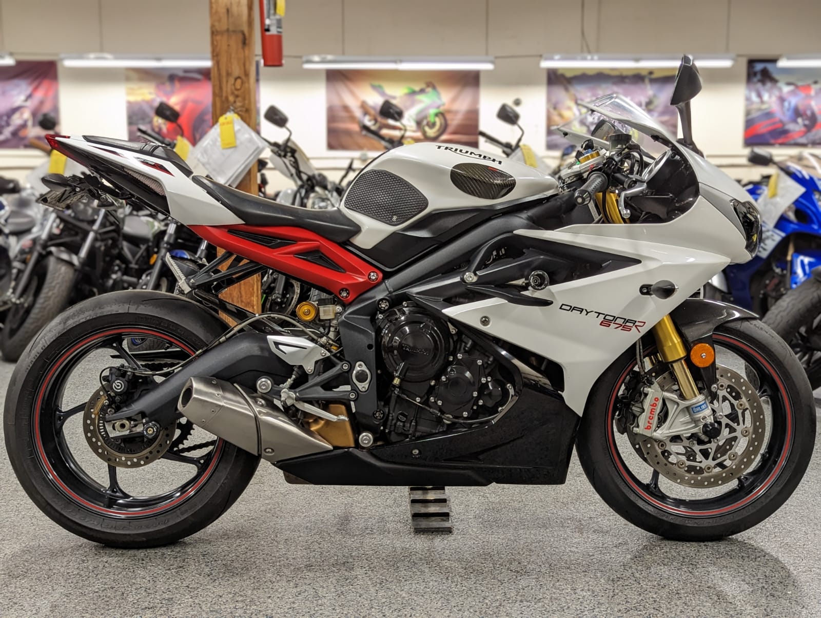 triumph daytona 675 r 2016