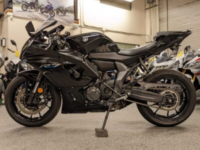 2022 YAMAHA R7