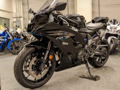 2022 YAMAHA R7