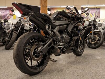 2022 YAMAHA R7