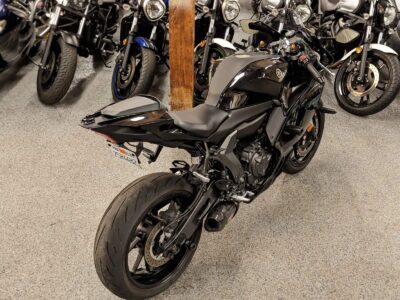 2022 YAMAHA R7