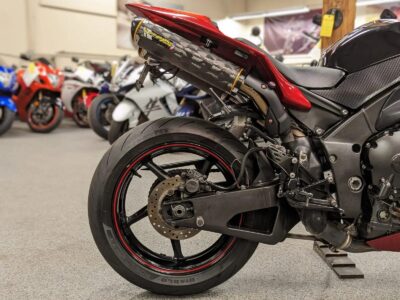 2011 Yamaha R1 Crossplane Raven