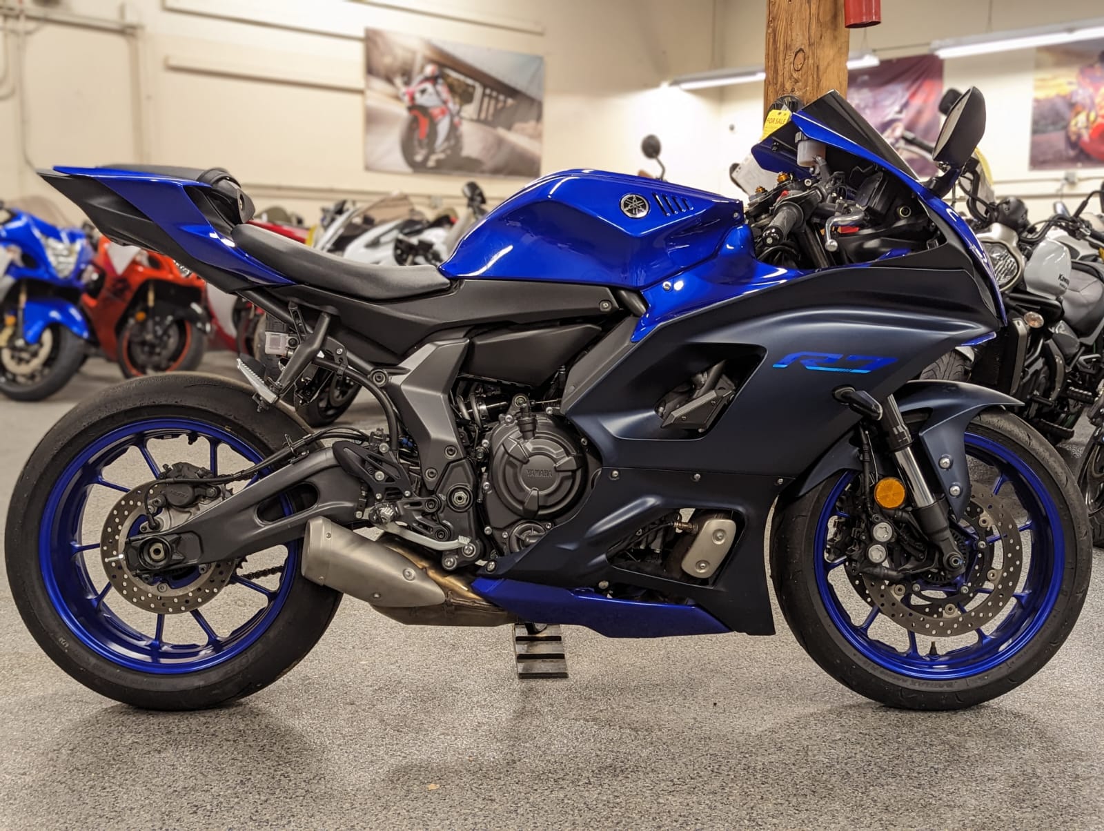 Buy 2022 Yamaha R7 - 6k Miles 