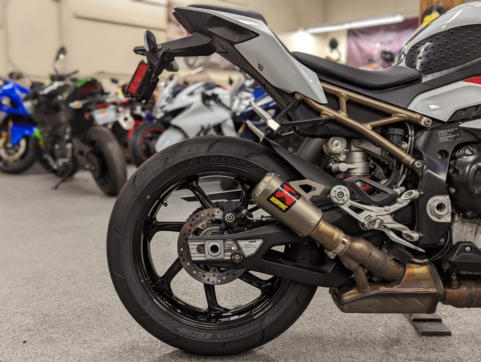 2021 bmw s1000rr m package