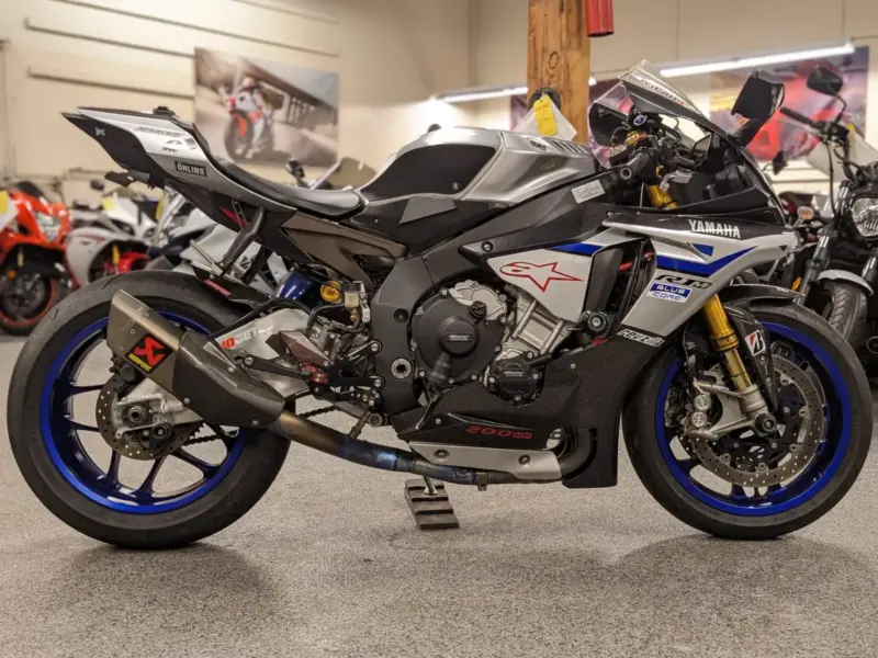 2015 Yamaha R1M