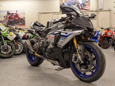 2015 Yamaha R1M