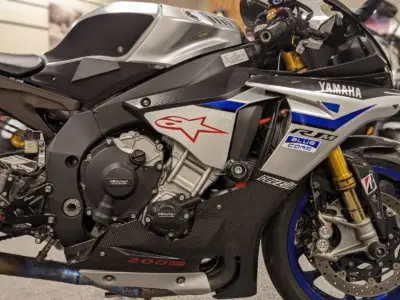 2015 Yamaha R1M