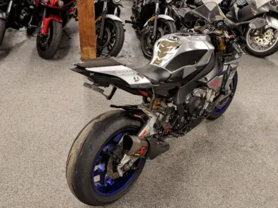 2015 Yamaha R1M
