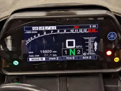 2015 Yamaha R1M
