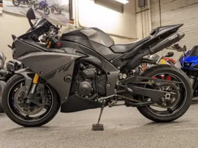 2013 Yamaha R1