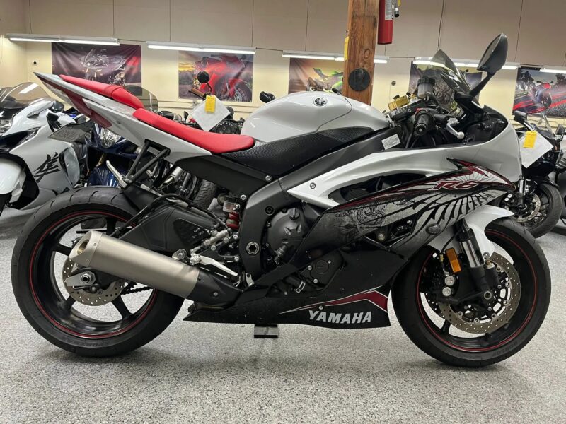 2012 Yamaha R6 Raven 1K MILES