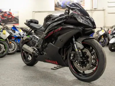 2015 Yamaha R6 RAVEN