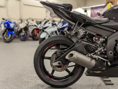 2015 Yamaha R6 RAVEN
