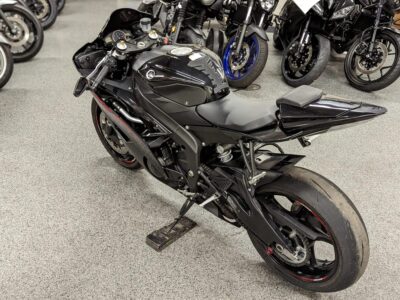 2015 Yamaha R6 RAVEN