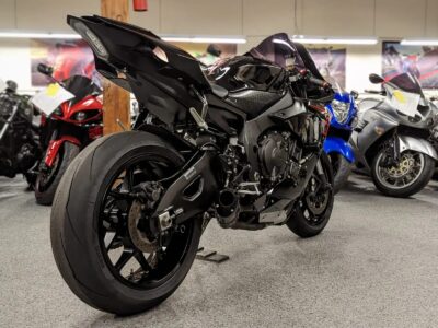 2017 Yamaha R1