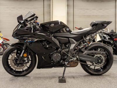 2022 YAMAHA R7