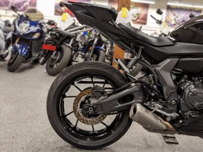 2022 YAMAHA R7