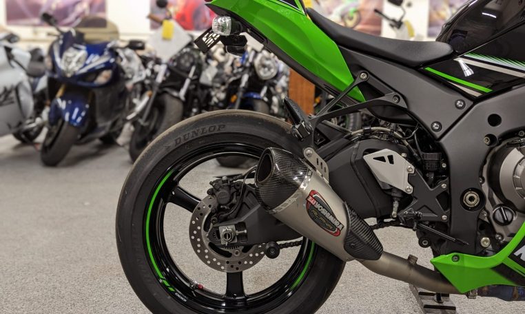 2016 Kawasaki Ninja ZX10R KRT EDITION - AK Motors