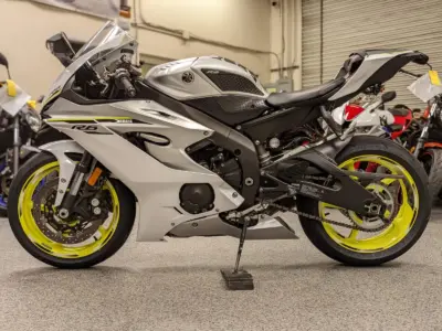2017 Yamaha R6
