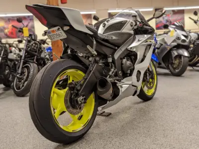 2017 Yamaha R6
