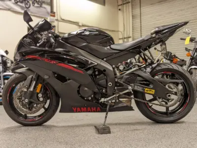 2015 Yamaha R6 RAVEN