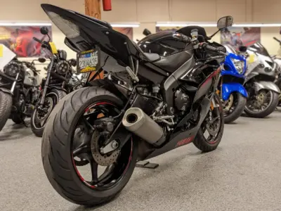 2015 Yamaha R6 RAVEN