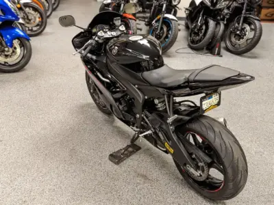2015 Yamaha R6 RAVEN