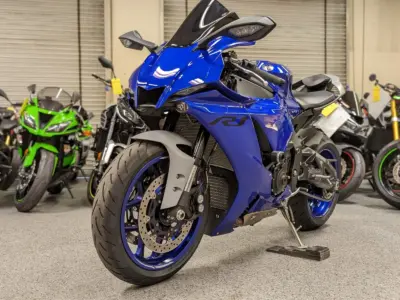 2020 Yamaha R1